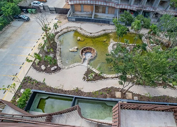 Luxury Apartment - Ocean View Pool - Steps From Exclusive Habitats Beach Club